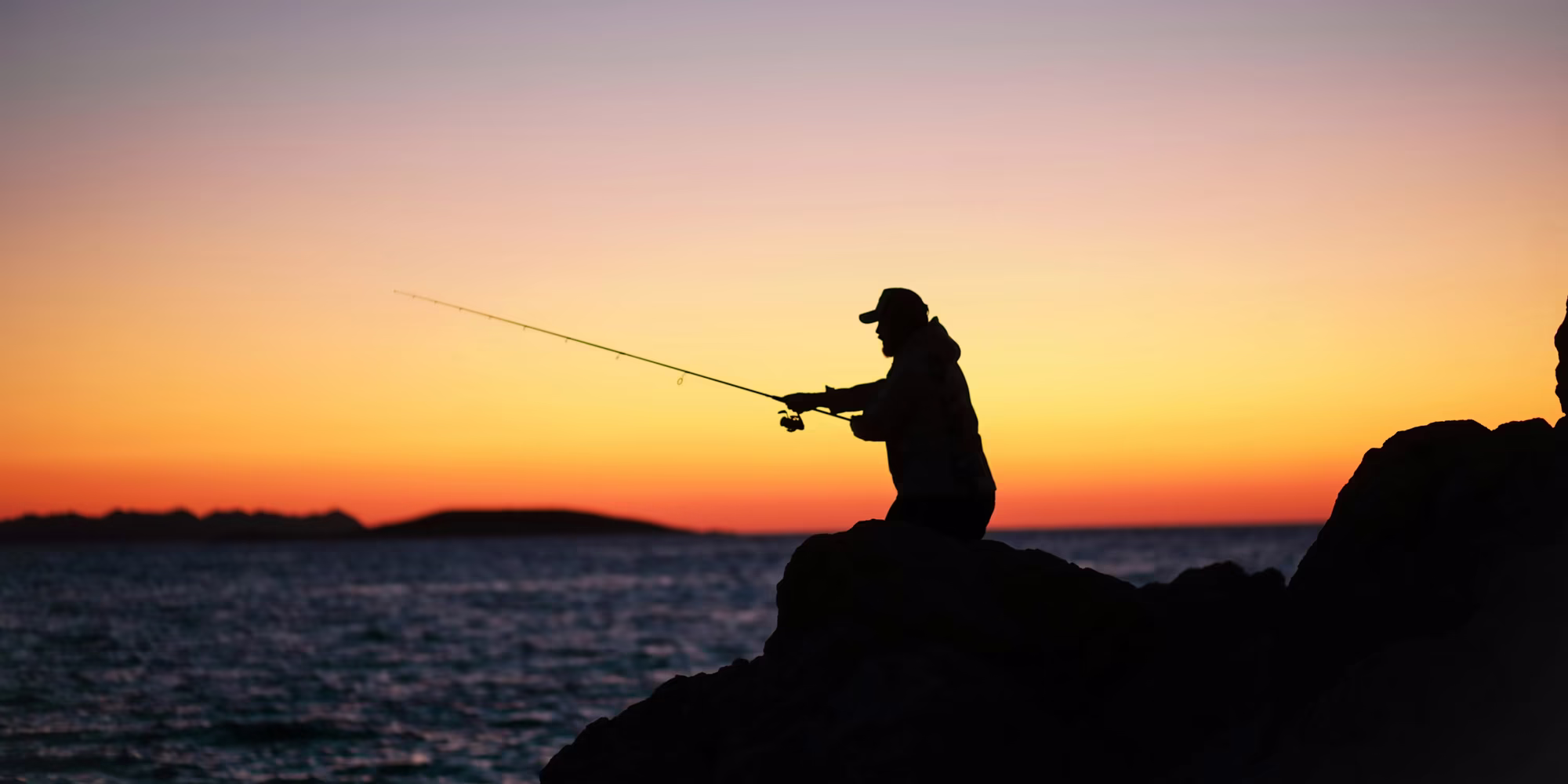 Fischen in der Dämmerung, © Unsplash
