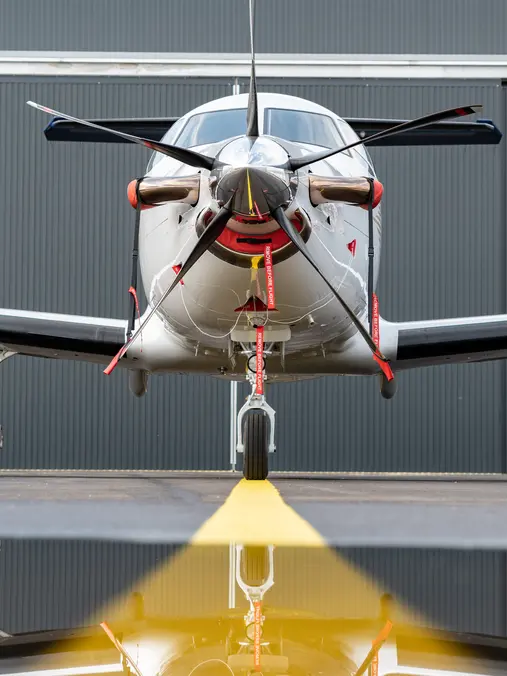 Exclusive arrival by private jet Pilatus PC12