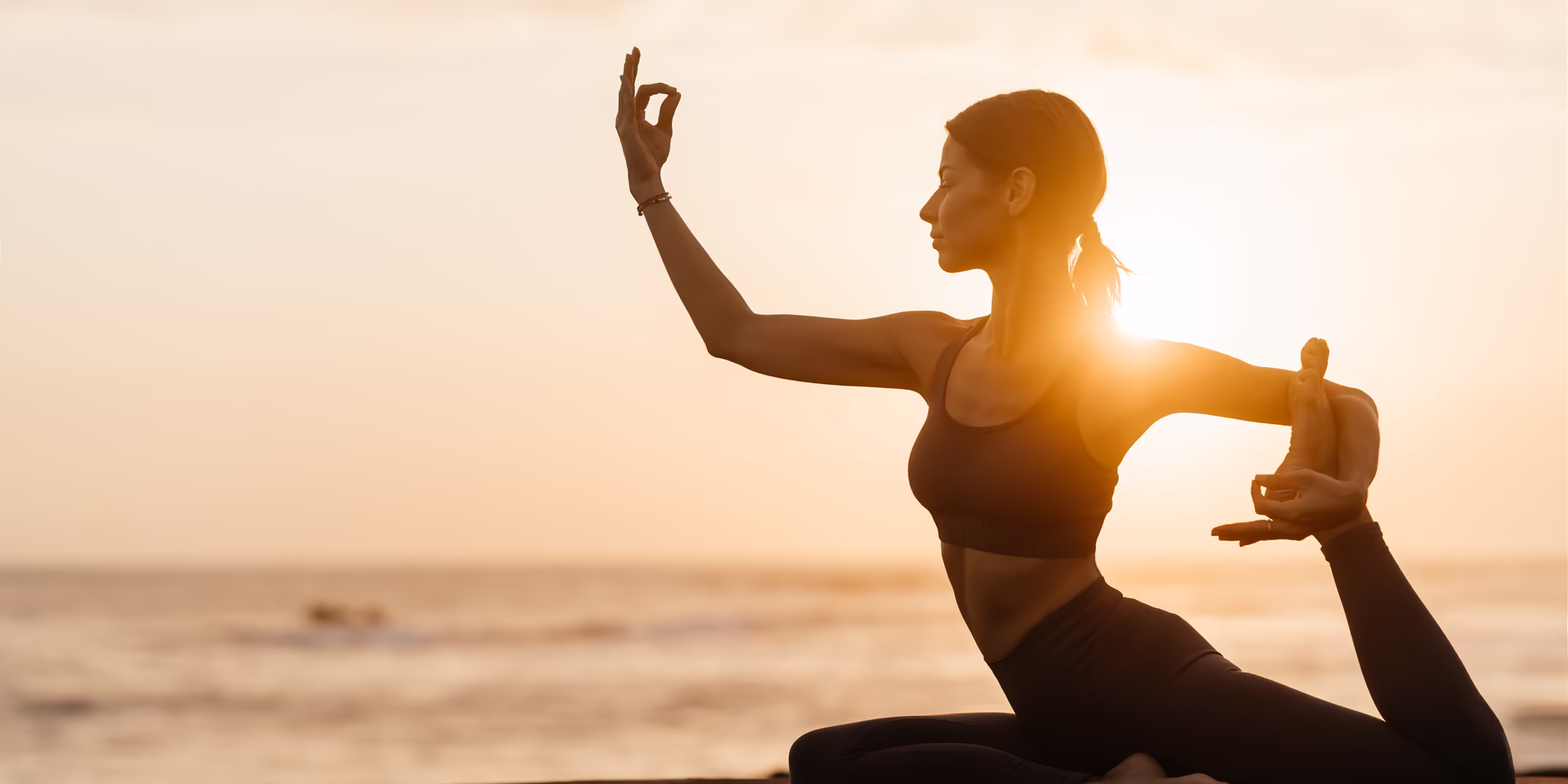 Yoga bei Sonnenaufgang