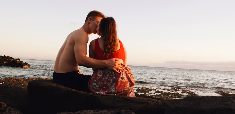 [Translate to English:] Honeymoon, © Joyful via Unsplash