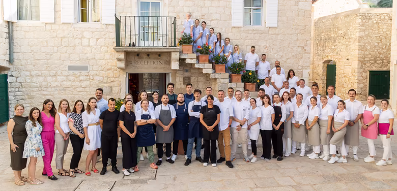 Gruppenfoto Mitarbeiter Hotel Lemongarden